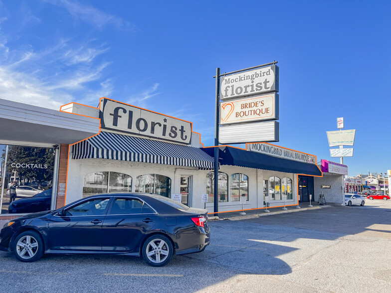 Primary Photo Of 5602 E Mockingbird Ln, Dallas Storefront For Sale