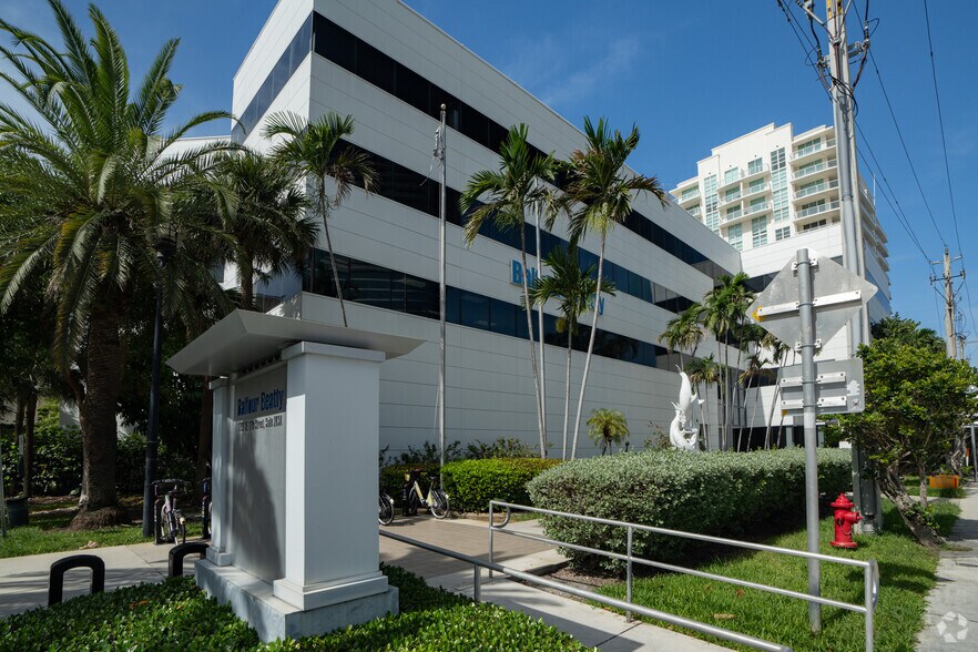 More Photos Of 1799 SE 17th St, Fort Lauderdale Medical For Sale