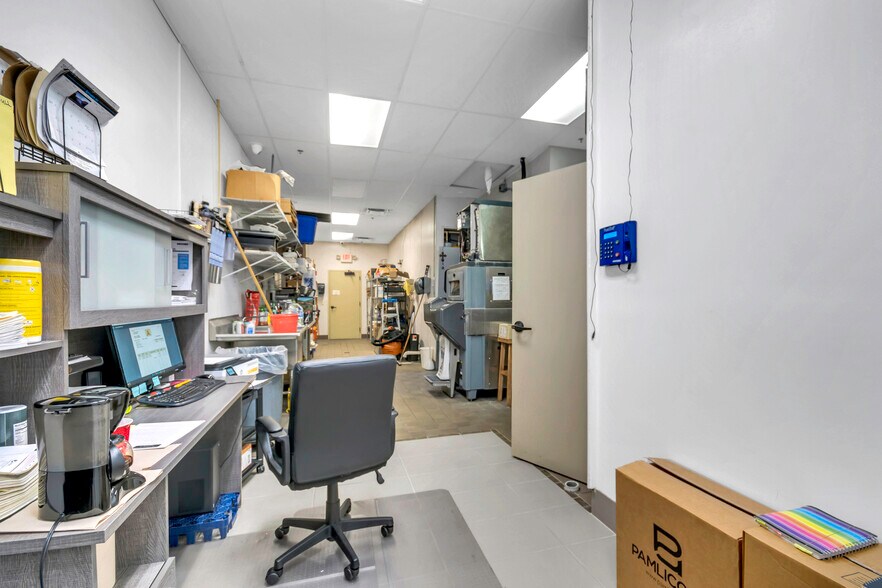 More Photos Of 5600 Butler National Dr, Orlando Service Station For Sale