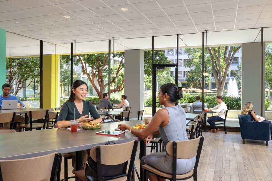 More Photos Of 2560 N 1st St, San Jose Loft Creative Space For Lease