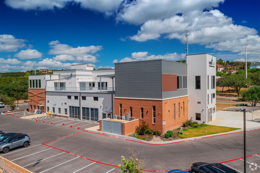 More Photos Of 6918 Camp Bullis Rd, San Antonio Medical For Sale