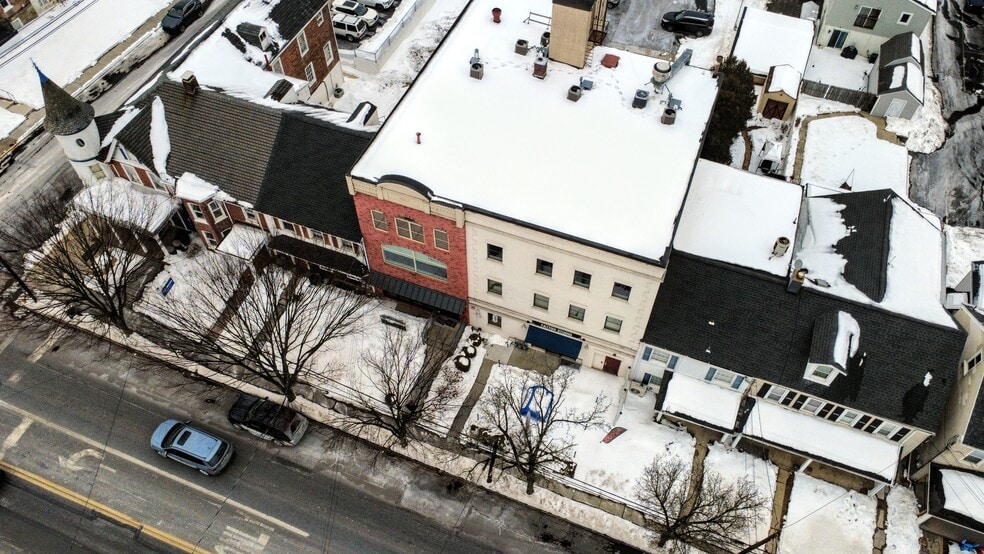 More Photos Of 187-191 Main St, Emmaus Office For Sale