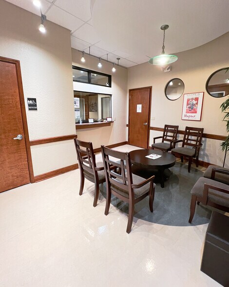 More Photos Of 1301 S International Pky, Lake Mary Medical For Lease