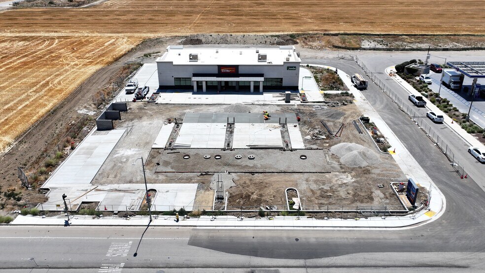 More Photos Of Walnut Ave, And 3rd Street, Greenfield Land For Sale