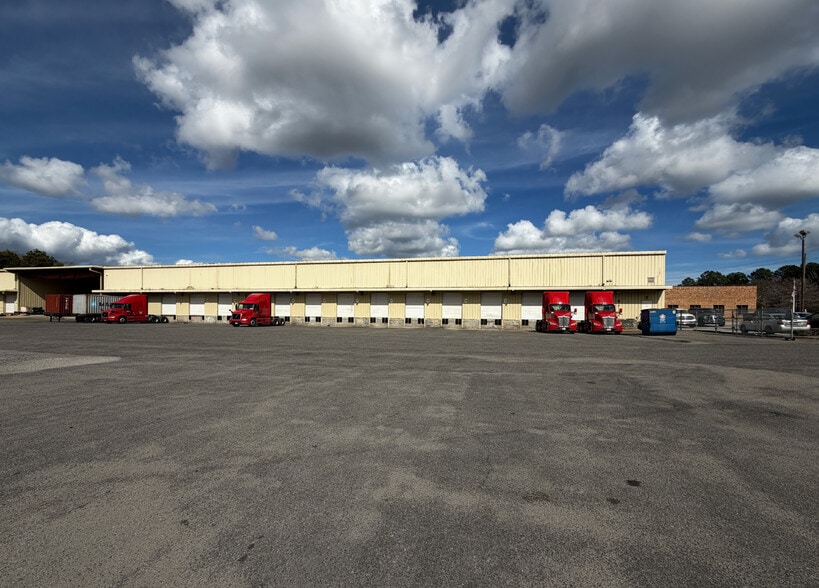 Primary Photo Of 5360 Commerce Blvd E, Mobile Warehouse For Lease