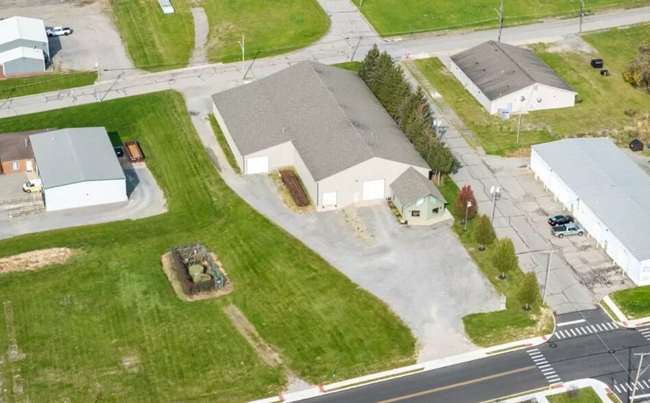 More Photos Of 212 Idaho St, Farrell Manufacturing For Lease