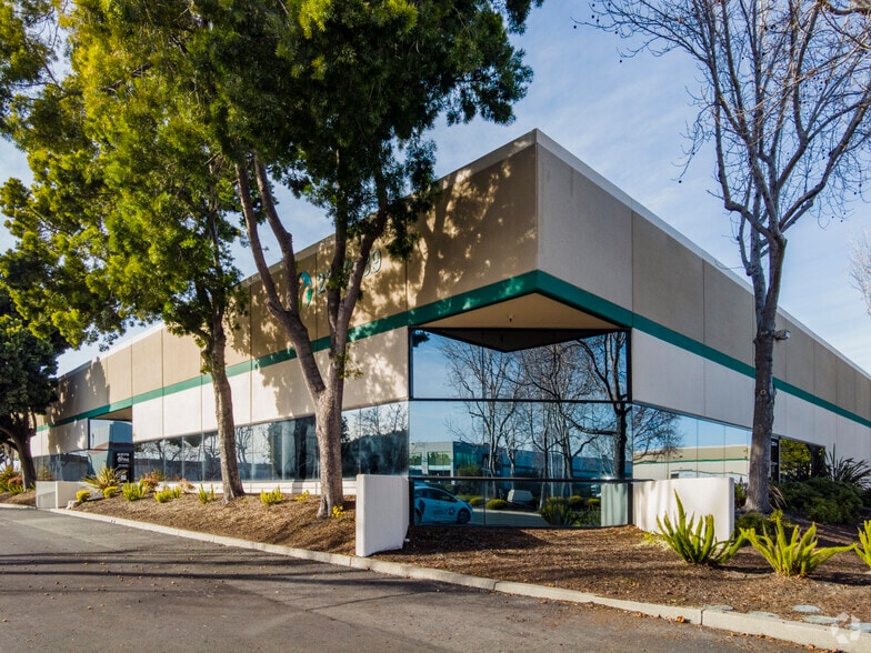 Primary Photo Of 2373-2389 Lincoln Ave, Hayward Research And Development For Lease