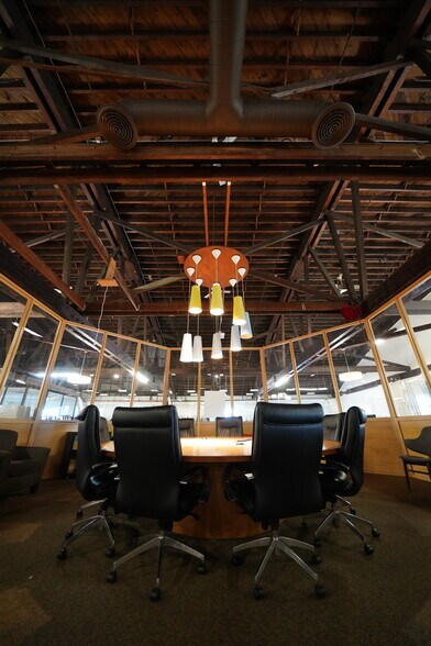 More Photos Of 1 Lexington & Revere Ave, Bethpage Warehouse For Sale