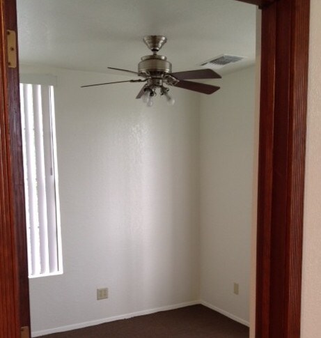 More Photos Of 7841 Foothill Blvd, Sunland Storefront Retail Residential For Lease