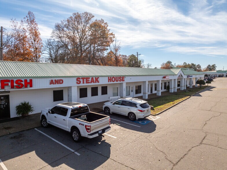 More Photos Of 3801 Camden Rd, Pine Bluff Storefront For Sale