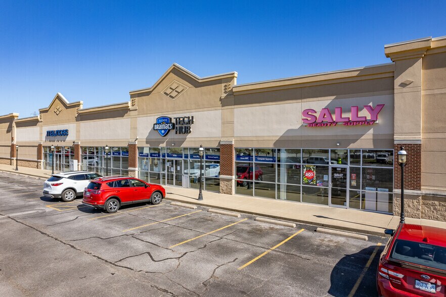 More Photos Of 712-814 Crossings Rd, Sandusky Unknown For Lease