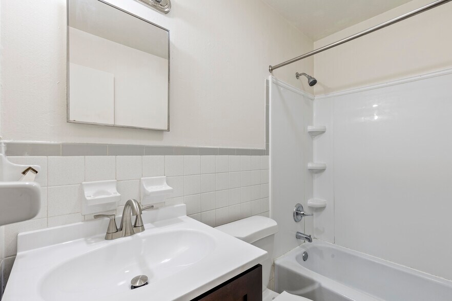 More Photos Of 283 SW Davaca Gln, Lake City Multifamily For Sale