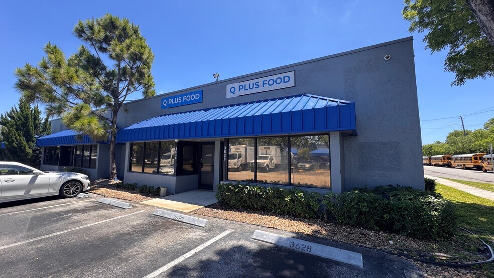 More Photos Of 3628-3682 NW 16th St, Lauderhill Light Manufacturing For Sale