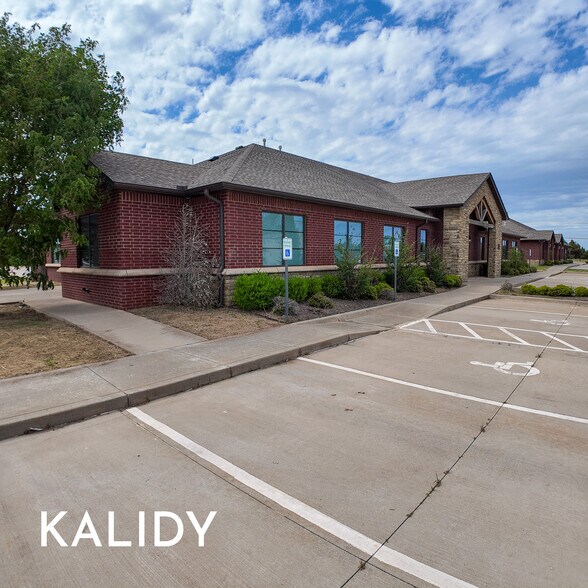More Photos Of 2220 NW 164th St, Edmond Office For Sale