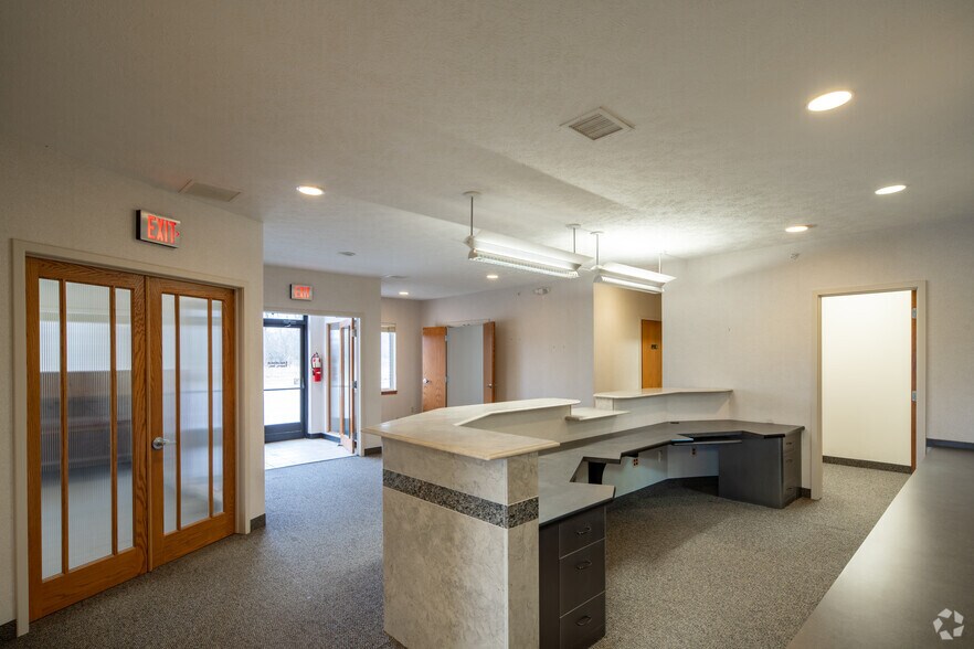 More Photos Of 4205 Charlar Dr, Holt Loft Creative Space For Sale