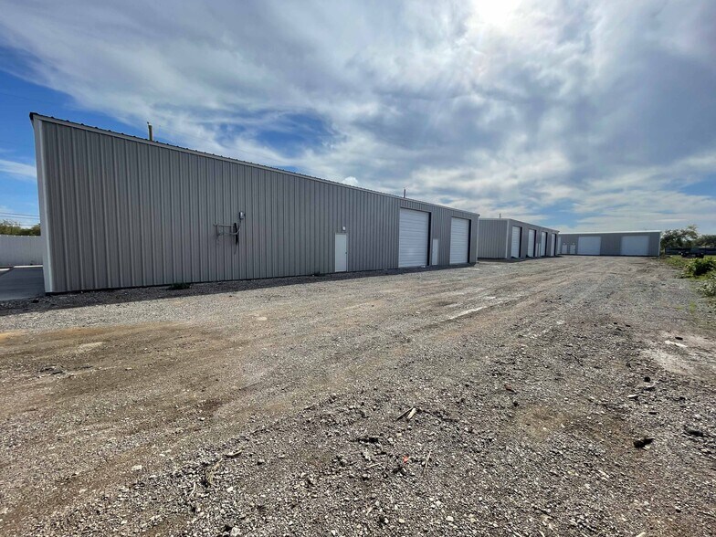 Primary Photo Of 7382 E Kennedale Pky, Kennedale Industrial For Lease
