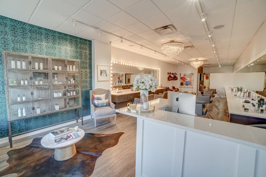 More Photos Of 3 E Palisade Ave, Englewood General Retail For Lease