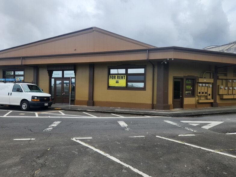 Primary Photo Of 8 Kamehameha Ave, Hilo Office For Lease