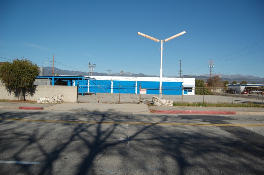 More Photos Of 129 E San Bernardino Rd, Covina General Retail For Sale