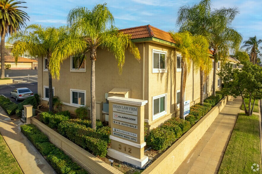 More Photos Of 312 S Juniper St, Escondido Medical For Lease