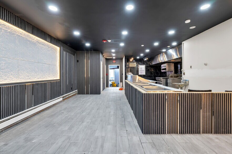 More Photos Of 166 Getty Ave, Paterson Restaurant For Lease