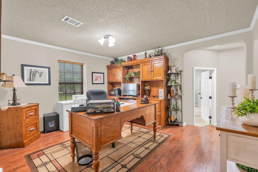 More Photos Of 103 Roundabout Ln, Huntsville Specialty For Sale