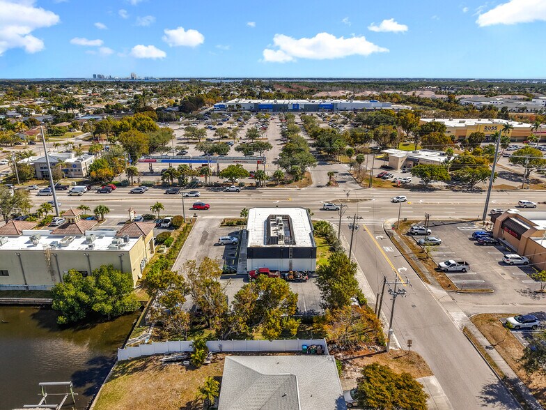 More Photos Of 1628 Del Prado Blvd S, Cape Coral Freestanding For Sale