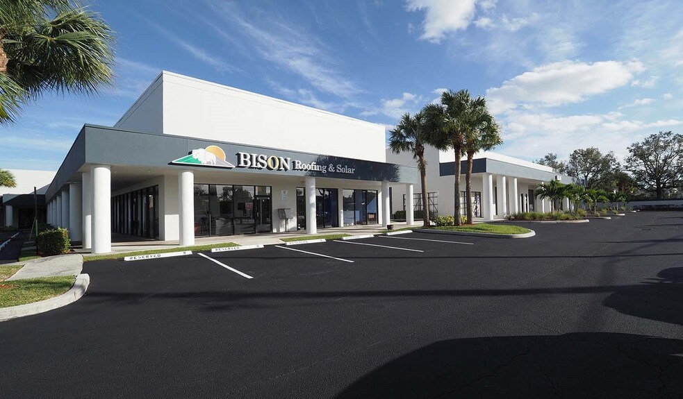 More Photos Of 4700 N Dixie Hwy, Oakland Park Unknown For Lease