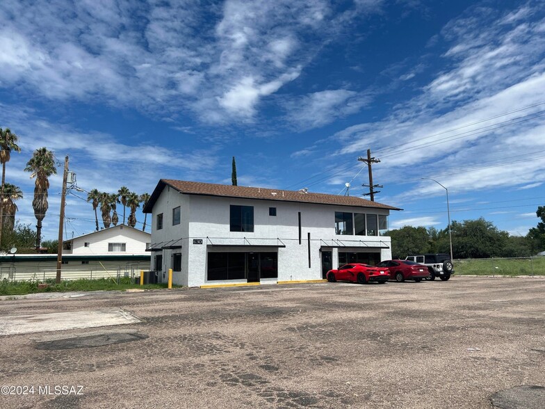 Primary Photo Of 630 W Mesa Verde Dr, Nogales Office For Lease