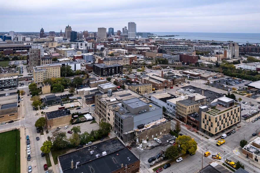 More Photos Of 507 S 2nd St, Milwaukee Office For Lease