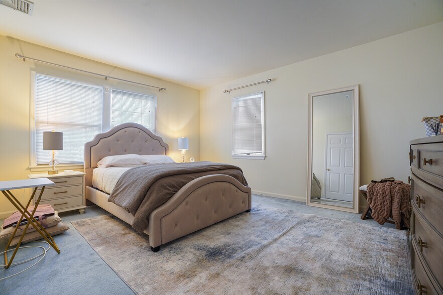 More Photos Of 228 Saint Paul St, Westfield Office For Sale