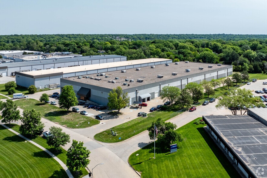 More Photos Of 5240 S 19th St, Lincoln Industrial For Sale