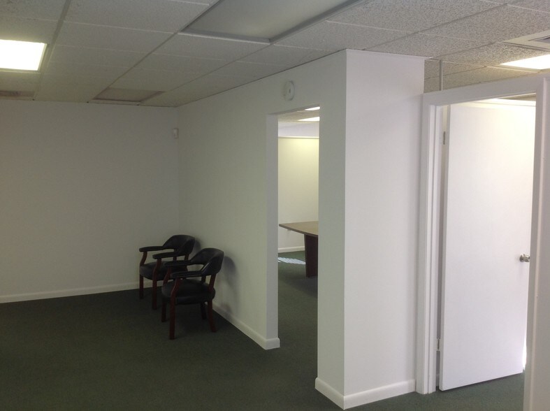 More Photos Of 221 S Ocean Dr, Fort Pierce Office For Lease