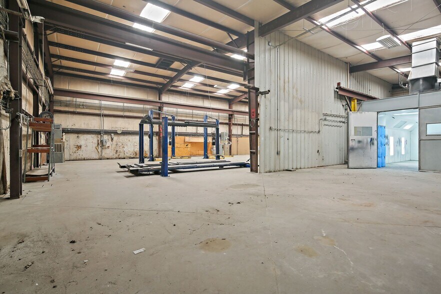 More Photos Of 918 Pulaski Hwy, Havre De Grace Warehouse For Lease