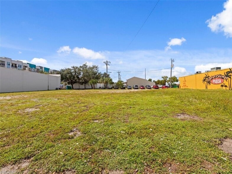 More Photos Of 4710 SE 9th Pla SE 9th Place, Cape Coral Land For Sale