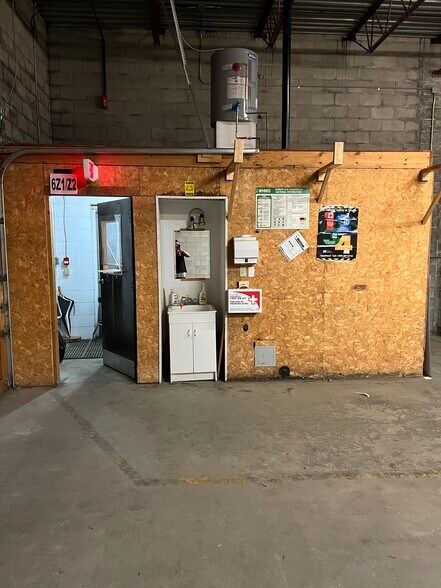 More Photos Of 201 Bay St, Midland Industrial For Lease