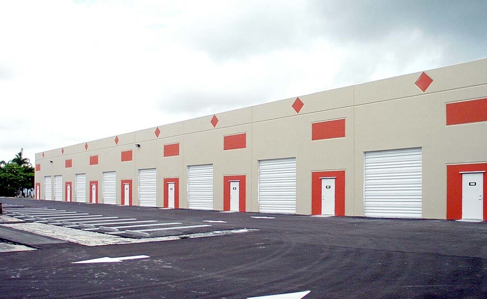More Photos Of 14260 SW 142nd St, Miami Warehouse For Lease