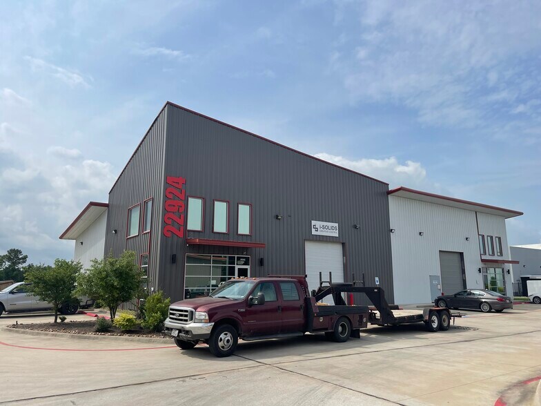 More Photos Of 22924 Kuykendahl Rd, Spring Light Manufacturing For Lease