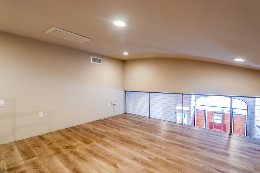 More Photos Of 226 Atlantic Ave, Long Beach Storefront Retail Office For Lease