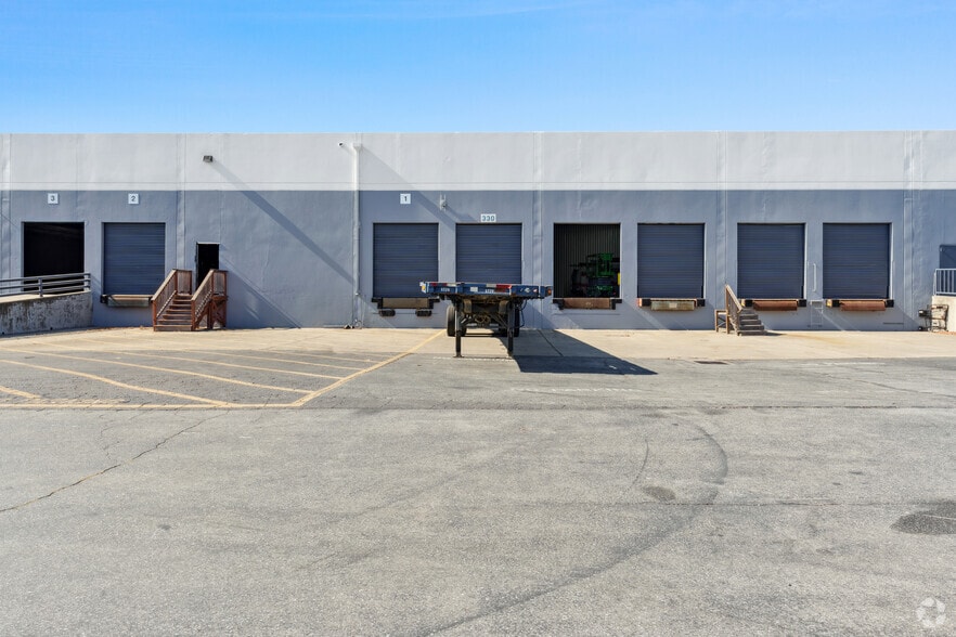 More Photos Of 300-350 Harbor Blvd, Belmont Unknown For Lease