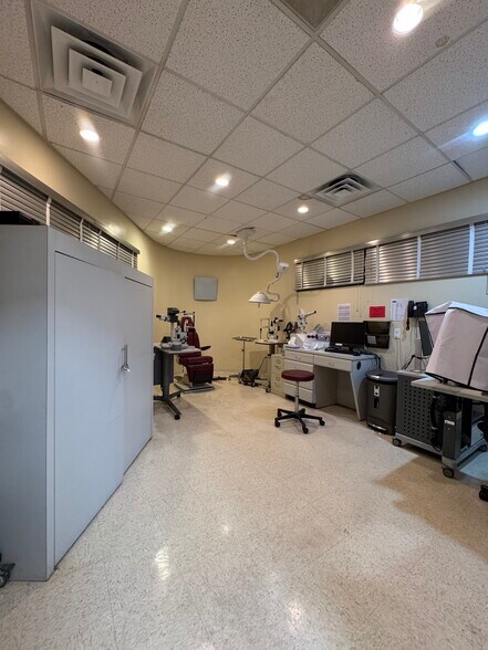 More Photos Of 1500 Tilton Rd, Northfield Medical For Sale
