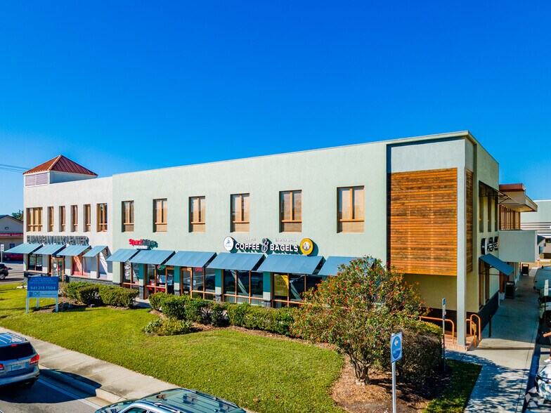 More Photos Of 3800 S Tamiami Trl, Sarasota Unknown For Lease