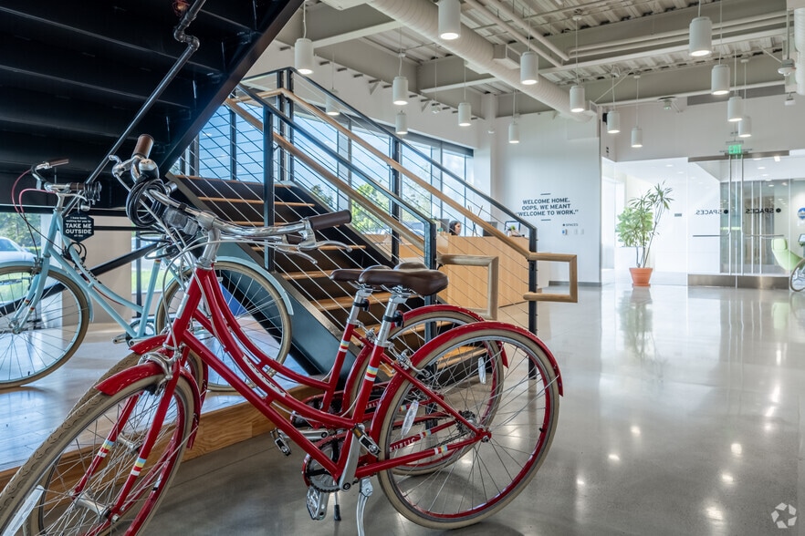 More Photos Of 530 Technology Dr, Irvine Coworking Space