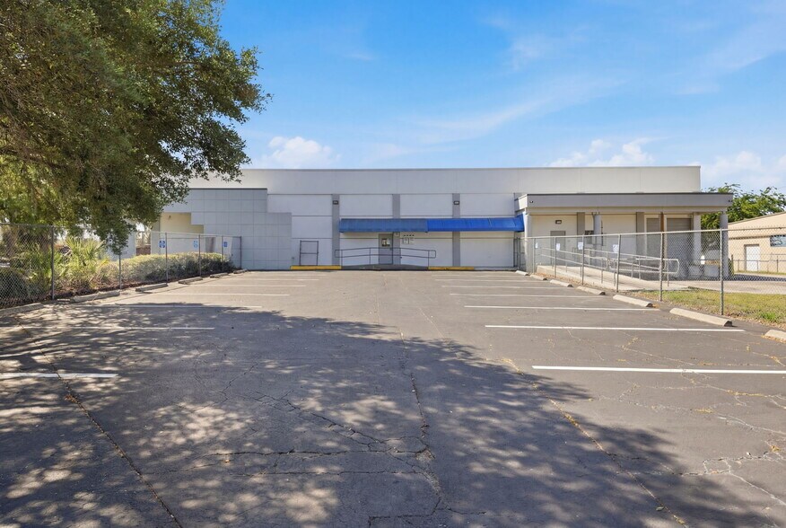 More Photos Of 433 SW 10th St, Ocala Medical For Sale