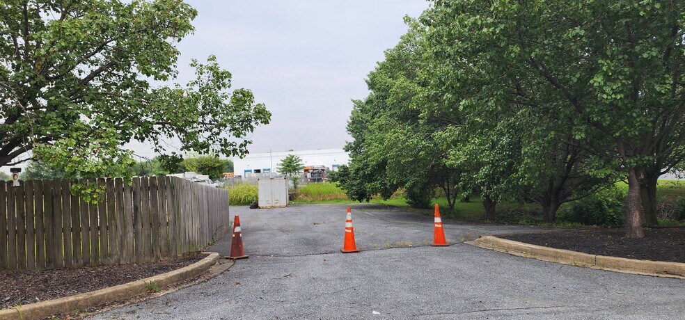 More Photos Of 4619 Wedgewood Blvd, Frederick Land For Lease