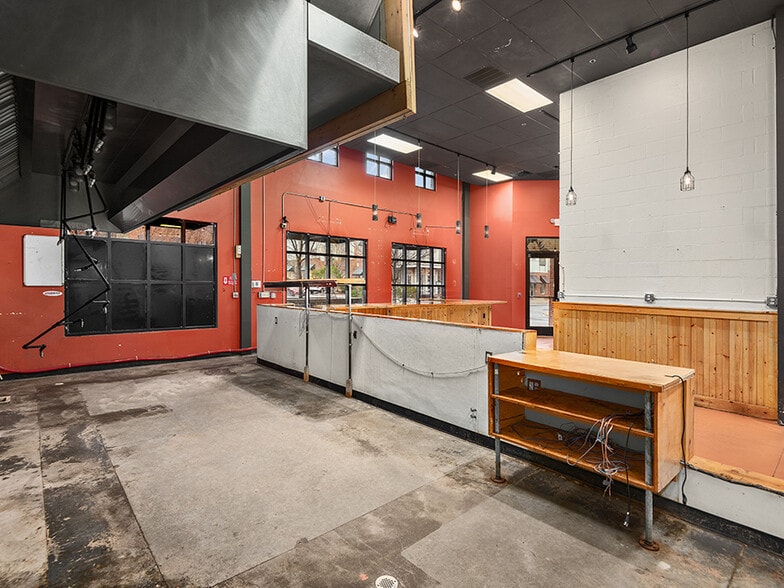 More Photos Of 41-61 N Merrimon Ave, Asheville Apartments For Lease