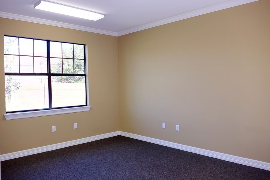 More Photos Of 4502 Riverstone Blvd, Missouri City Office For Lease