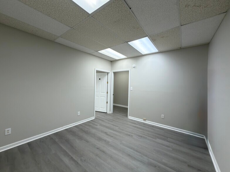 More Photos Of 119 E Union St, Marshville Storefront Retail Office For Lease