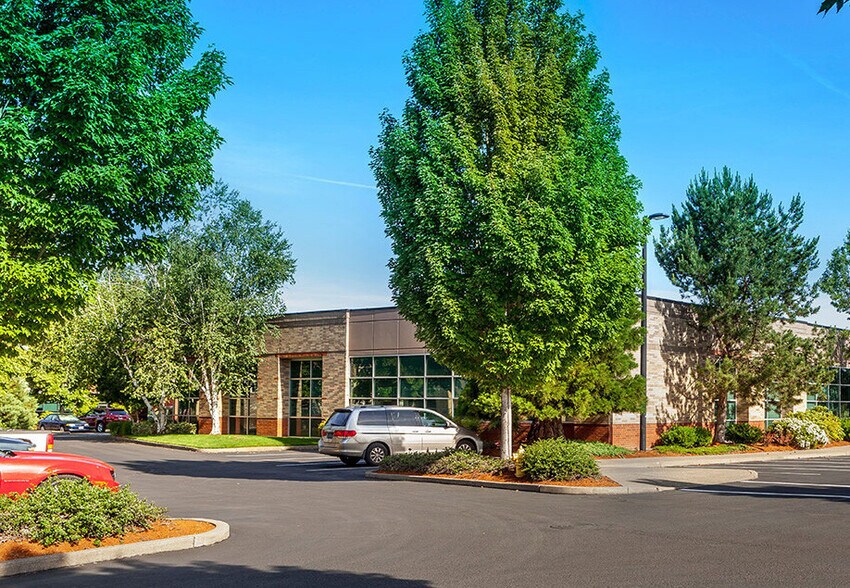 More Photos Of 8920 NE Von Neumann Dr, Hillsboro Unknown For Lease