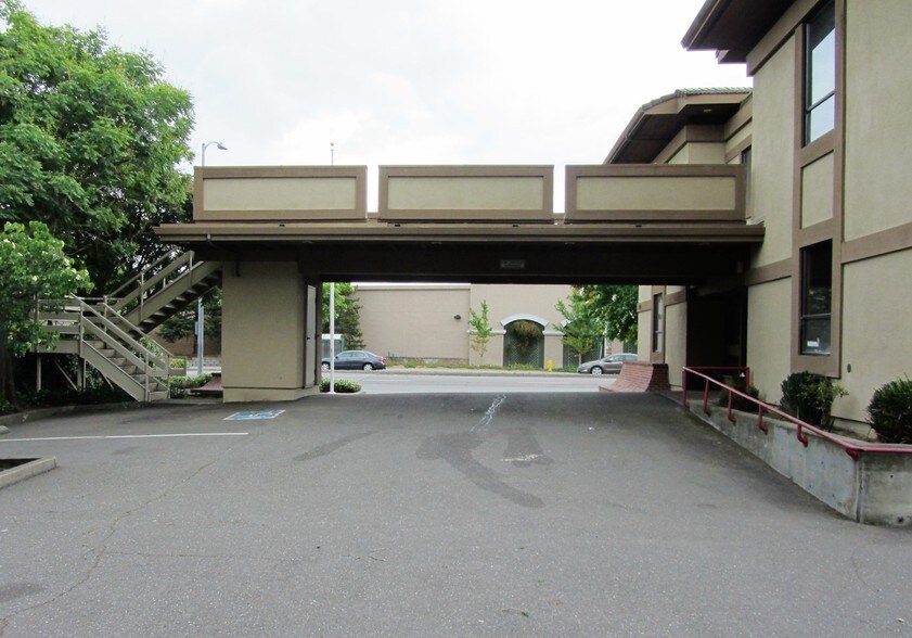 More Photos Of 915 Diablo Ave, Novato Office For Sale